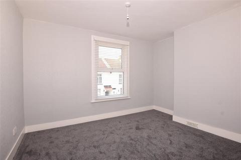 14 Mead Road, Gravesend, DA11 7PP