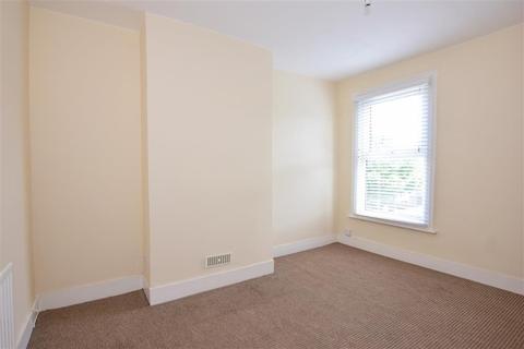 14 Mead Road, Gravesend, DA11 7PP