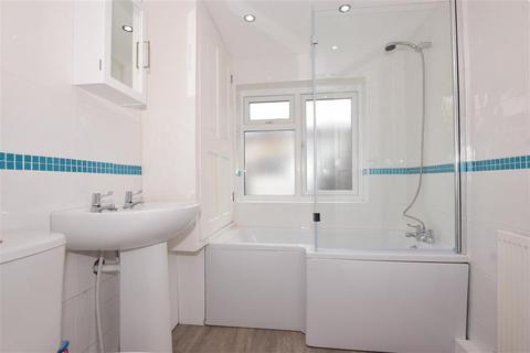 14 Mead Road, Gravesend, DA11 7PP