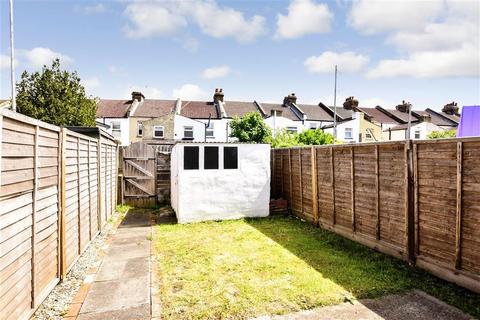 14 Mead Road, Gravesend, DA11 7PP