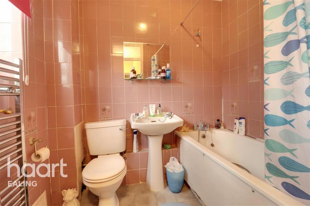 St Pauls Close, Ealing, W5 1 bed flat £1,150 pcm (£265 pw)