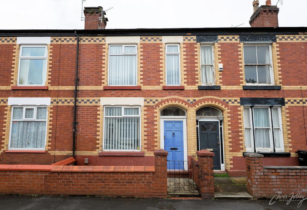 Aberdeen Crescent, Edgeley, Stockport SK3 9EP 2 bed terraced house £