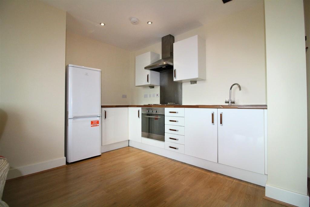 Smithfield Apartments, 131 Rockingham Street, Sheffield, S1 4EY 2 bed