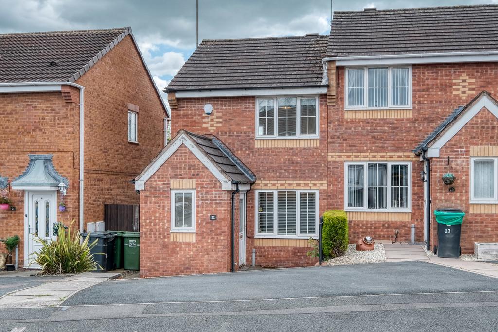 Wooton Close, Brockhill, Redditch B97 6UD 2 bed end of terrace house