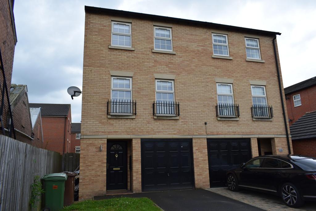 Stafford Terrace, off Alverthorpe Road, Wakefield 4 bed semidetached