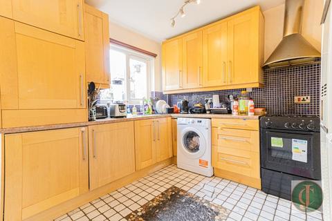 64 Adams Way, Croydon, CR0 6JT