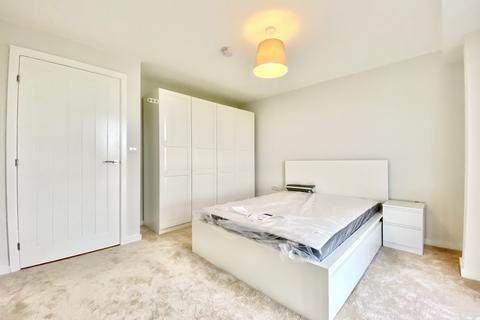 2 bedroom apartment to rent, Victoria Riverside, Leeds