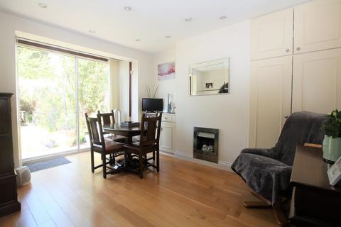 77 Abbotts Road, Mitcham, CR4 1JY