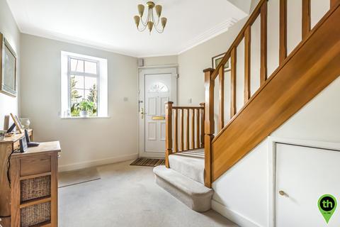 33 Parsons Crescent, Edgware, HA8 8QG