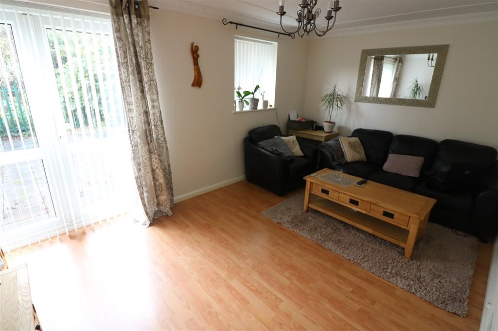 Victor Street, Newbridge Road, Hull 3 bed terraced house £500 pcm (£
