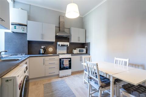 3 bedroom apartment to rent, Marys Place, Edinburgh