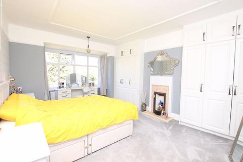 28 Broadway, Grimsby, DN34 5RN