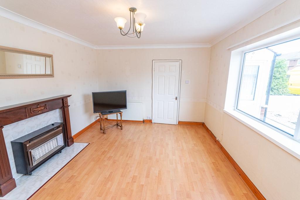 Coniston Avenue, Lytham St Annes, FY8 3 bed semidetached house £139,950