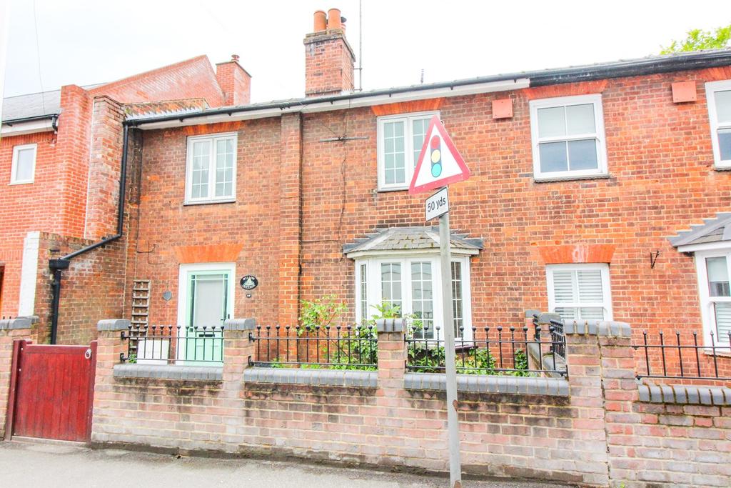 Nightingale Road, Hitchin, SG5 3 bed semidetached house £540,000