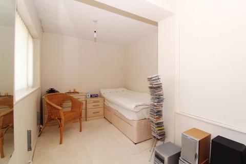 38 Cameron Road, Walsall, WS4 2ET