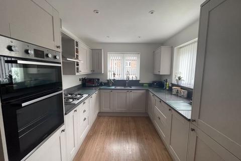 18 Chestnut Close, Chasetown, Burntwood, WS7 3AD