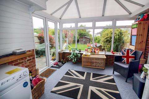 19 Avenue Road, Caterham, CR3 5TR