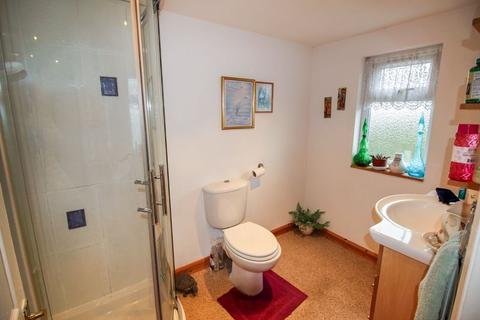19 Avenue Road, Caterham, CR3 5TR