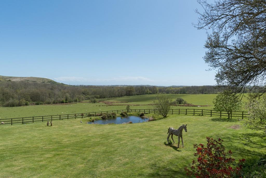Etchinghill, Folkestone, Kent 5 bed detached house for sale £1,000,000