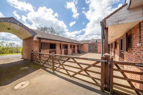 10 bedroom equestrian property to rent, The Old Rectory, Hopton Wafers, Kidderminster