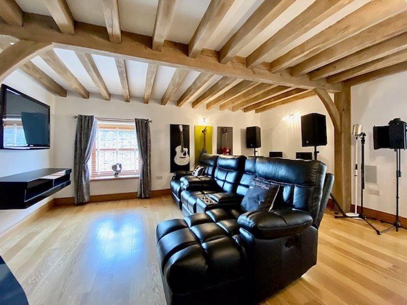 Photo 28