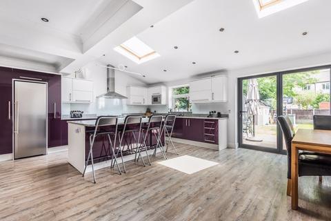 32 Oxford Road, Carshalton, SM5 3QY