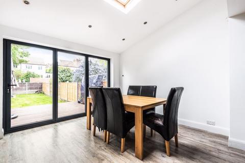 32 Oxford Road, Carshalton, SM5 3QY