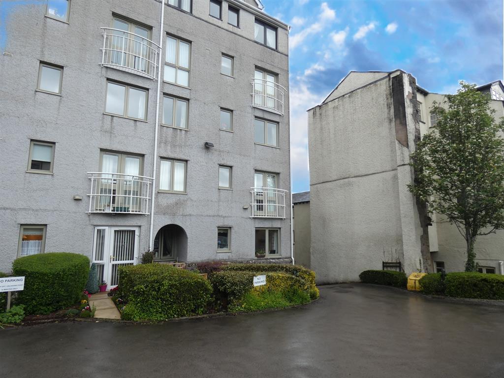 Blackhall Road, Kendal, LA9 4UU 1 bed ground floor flat £85,000