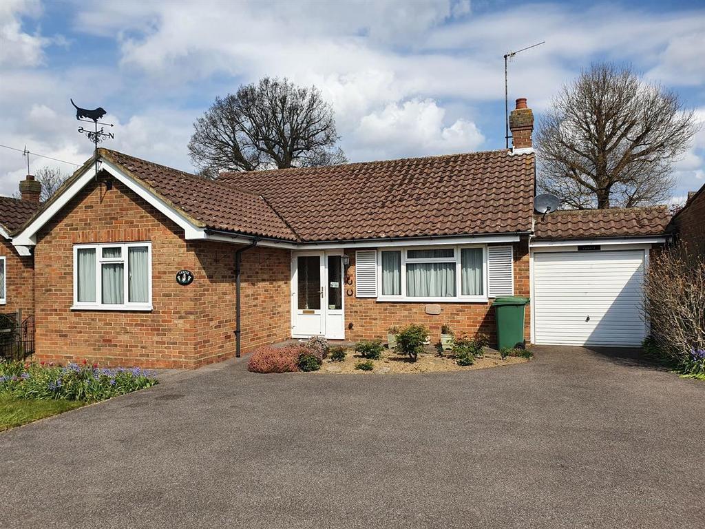 Candie, Crouch House Road, Edenbridge 2 bed detached bungalow £500,000