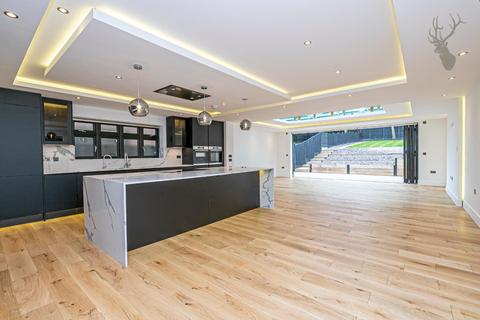 Mulberry Bournebridge Lane, Stapleford Abbotts, Romford, RM4 1LT