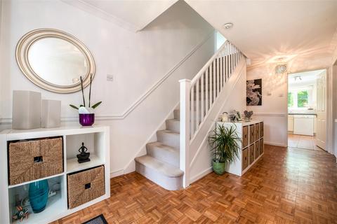 1 Lawson Way, Ascot, SL5 0LN