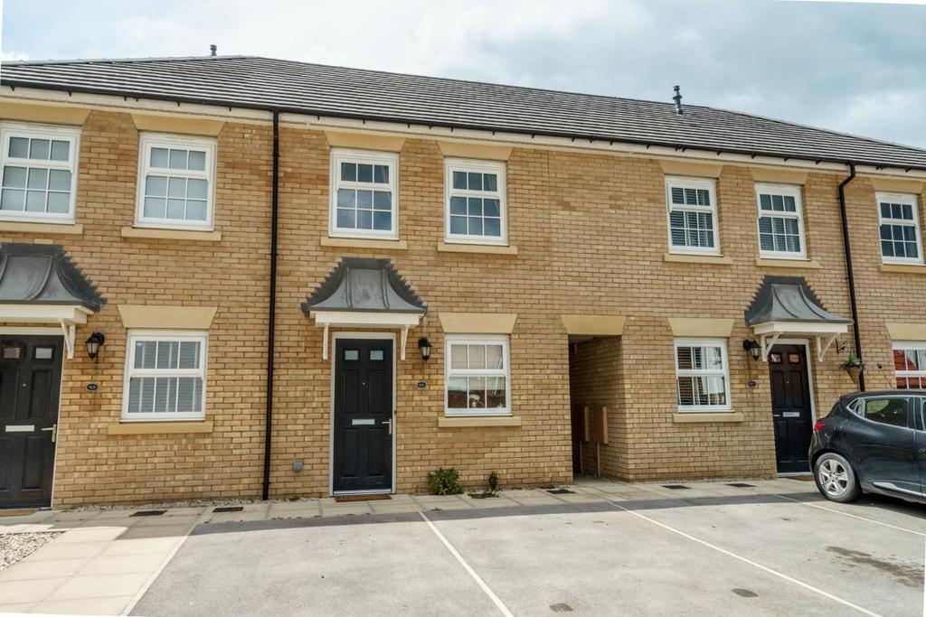 Miller Road, York 2 bed terraced house £240,000