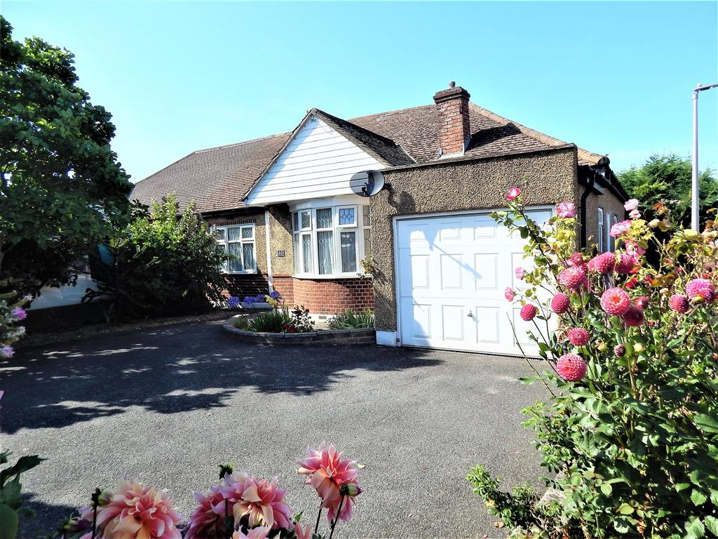 Gerrard Avenue, Rochester 3 bed semidetached bungalow £415,000