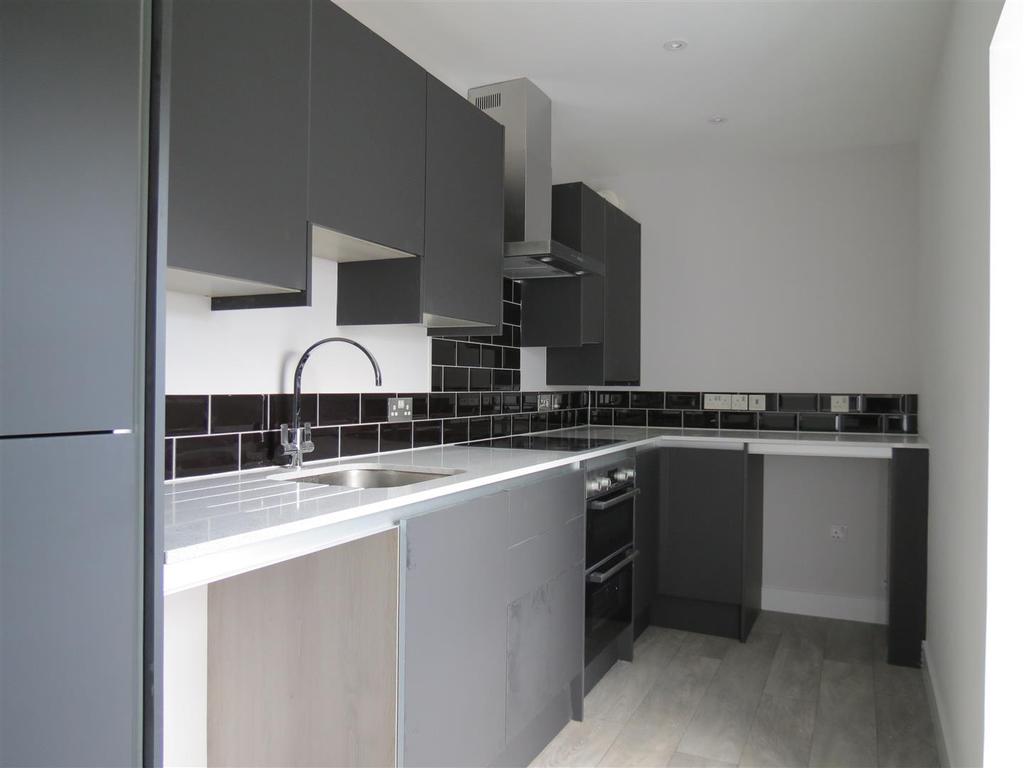 Kitchen Area: