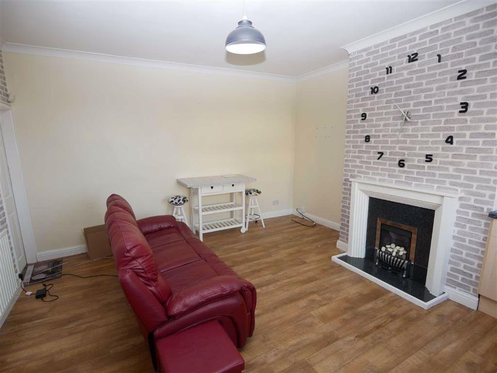 Howden Clough Road, Morley, LS27 2 bed end of terrace house £530 pcm