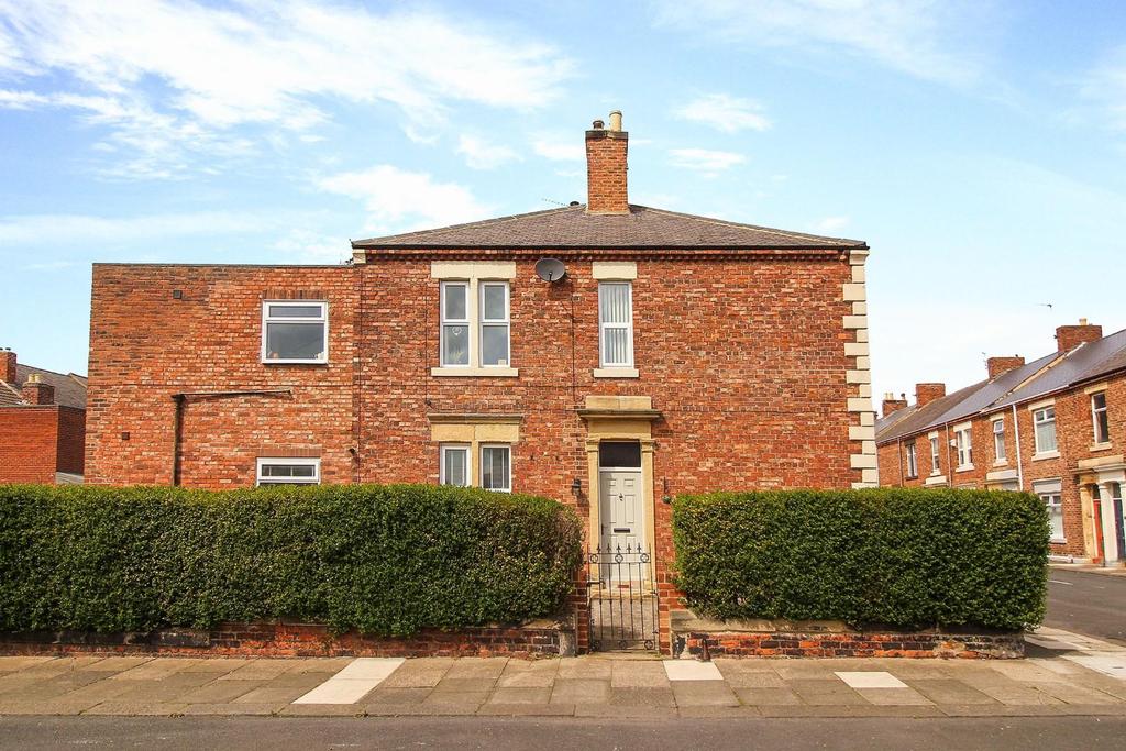 Lovaine Place West, North Shields 3 bed flat £119,950