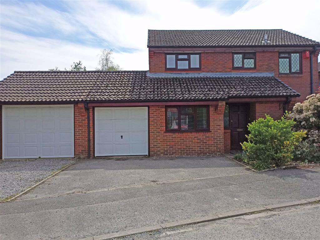 Cuthbury Gardens, Wimborne, Dorset 3 bed detached house £520,000