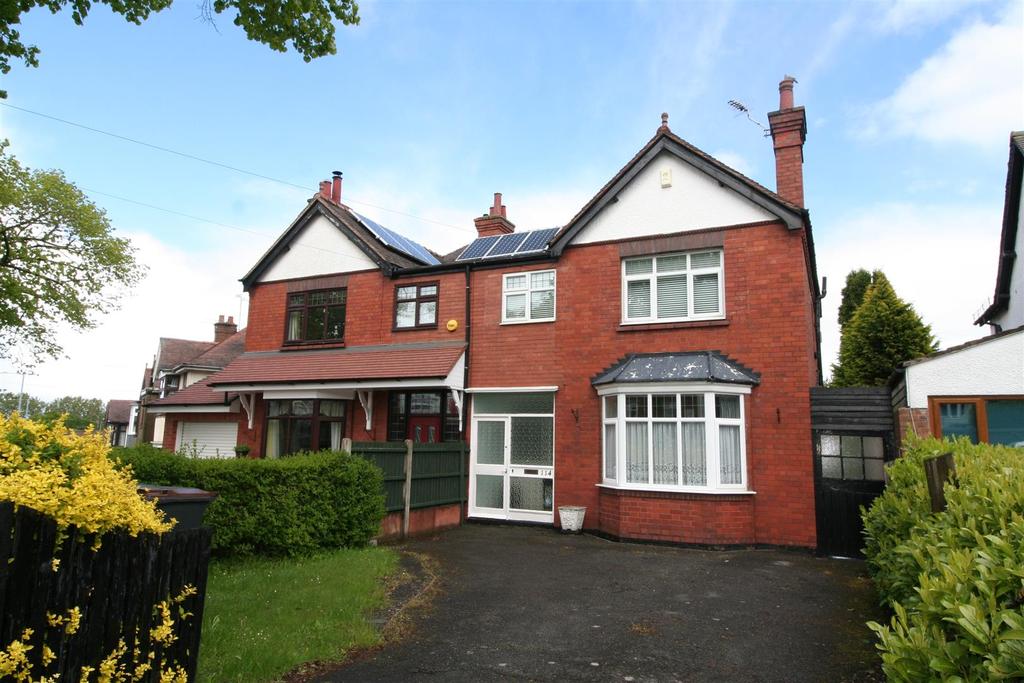 Coventry Road, Nuneaton 4 bed semidetached house £260,000