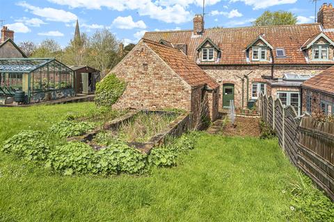 3 New Row, Kirby Grindalythe, Malton, YO17 8DE