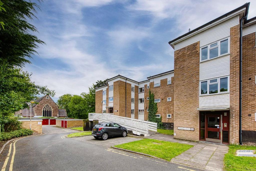 23, Bromfield Court, Mount Road, Wolverhampton, WV6 2 bed apartment £