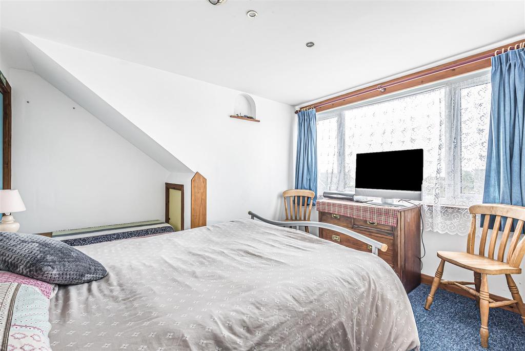 Rosedene Bedroom 2.jpg