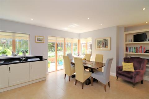 4 Tenter Close, Hadleigh, Ipswich, IP7 5FA