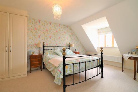 4 Tenter Close, Hadleigh, Ipswich, IP7 5FA