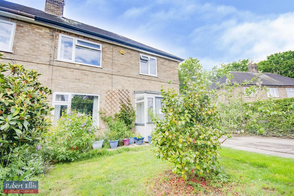 Fernwood Crescent, Wollaton 3 bed semidetached house £265,000
