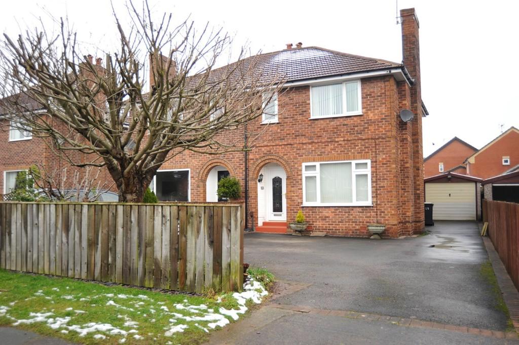 Greenfields Road, Harrogate, HG2 7BH 3 bed semidetached house £845