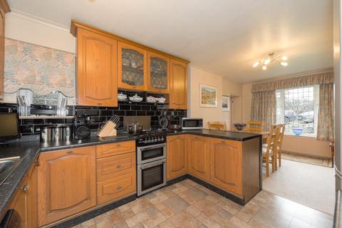 7 Elm Grove, Epsom, KT18 7LZ