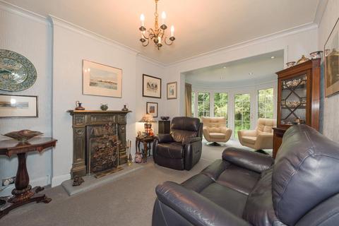7 Elm Grove, Epsom, KT18 7LZ