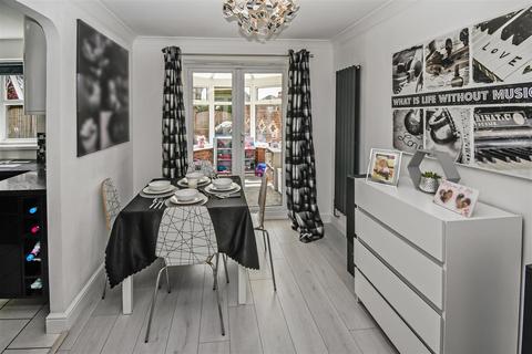 8 Beech Grove, Hessle, HU13 0LJ