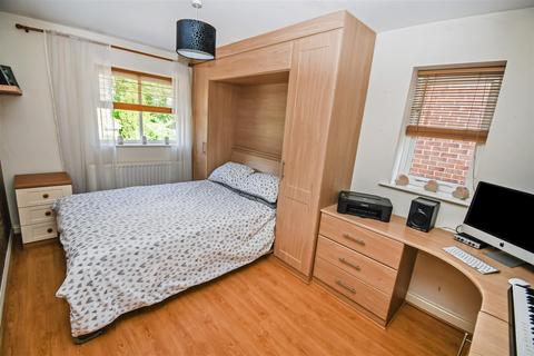 8 Beech Grove, Hessle, HU13 0LJ