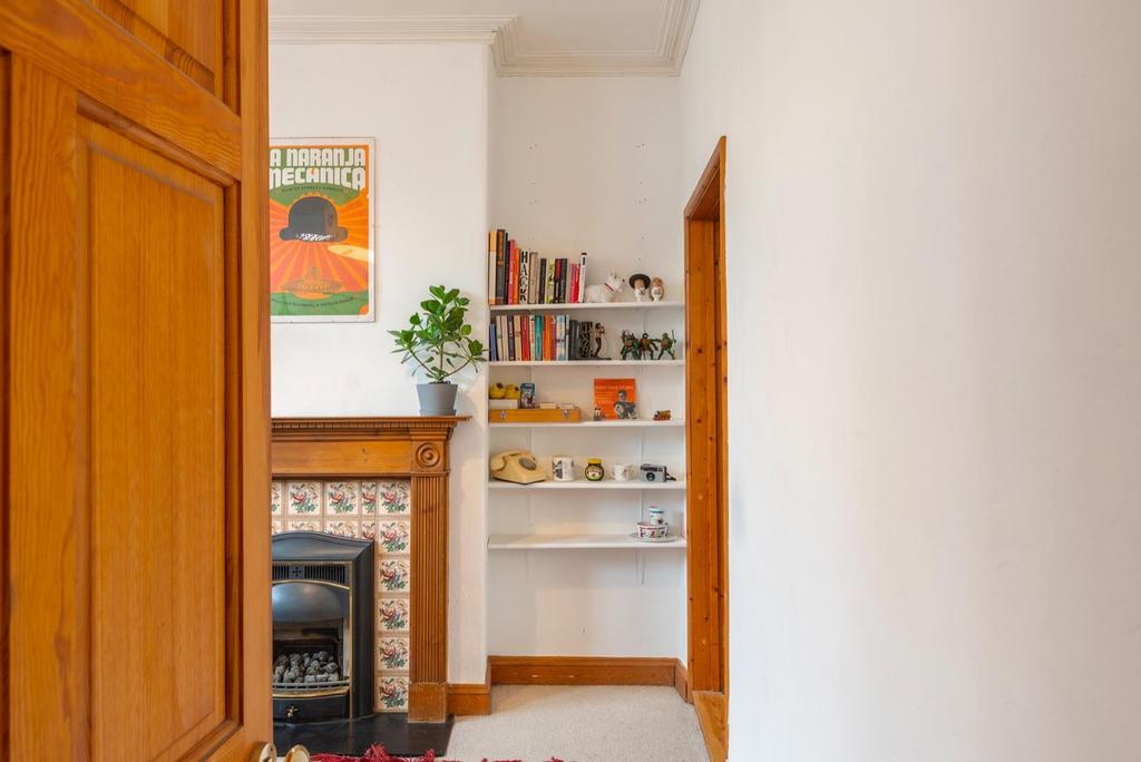 TEERTSGGOM54 - Living Room E.jpg